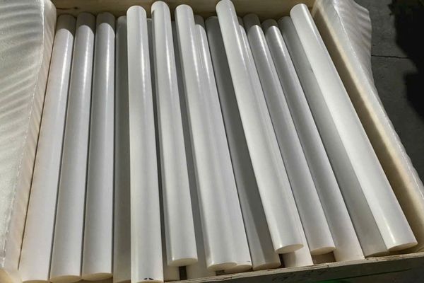 Đặc điểm cây nhựa PTFE