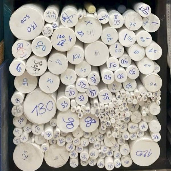 Thông số kỹ thuật cây nhựa Teflon (PTFE)