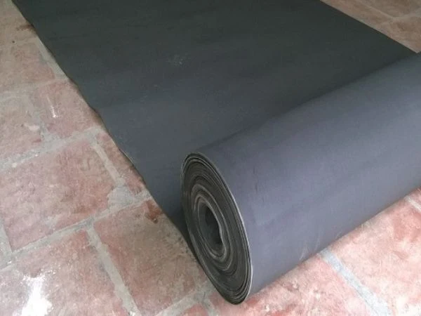 Cao su non lót sàn - Giải pháp cho sàn nhà bị ẩm móc