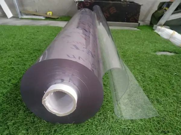màng PVC trong suốt dạng cuộn mềm