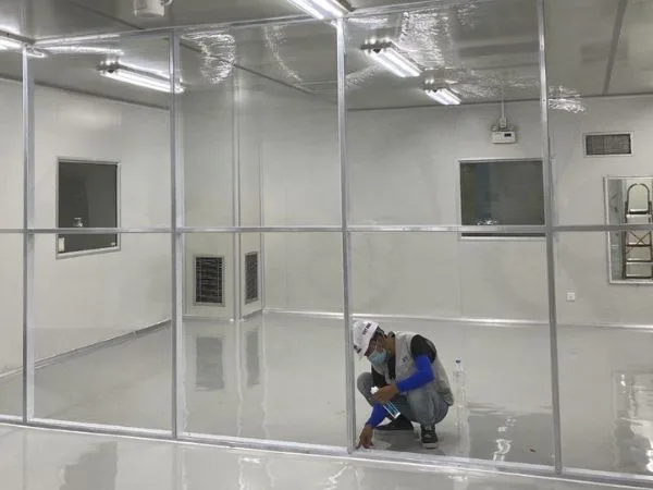 vách màng PVC trong suốt tại khu sản xuất