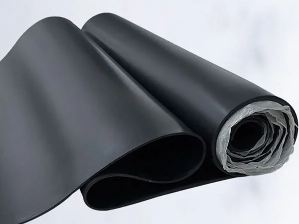 tấm cao su EPDM màu đen dạng cuộn bề mặt nhẵn