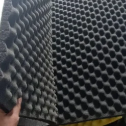 Mút trứng cách âm